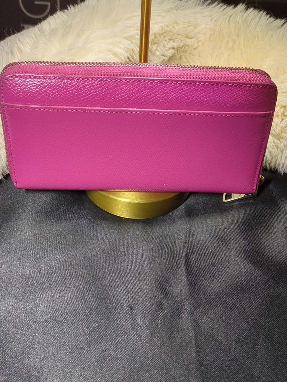 Coach Fuchsia Pink Bow Zip-Around Wallet LOW LOW PRICE $25